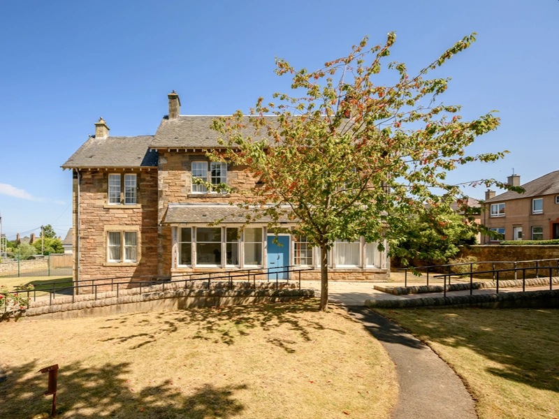 newsome lodge