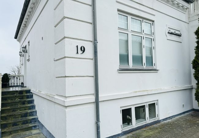 Apartment in Aalborg - aday - Villa Firenze - 2 Bedrooms Spacious Apartment Apartment in Aalborg - aday - Villa Firenze - 2 Bedrooms Spacious Apartment