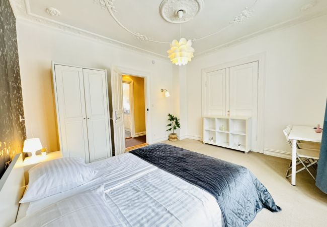 Apartment in Aalborg - aday - Villa Firenze - 2 Bedrooms Spacious Apartment Apartment in Aalborg - aday - Villa Firenze - 2 Bedrooms Spacious Apartment