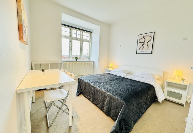 Apartment in Aalborg - aday - Villa Firenze - 2 Bedrooms Spacious Apartment Apartment in Aalborg - aday - Villa Firenze - 2 Bedrooms Spacious Apartment