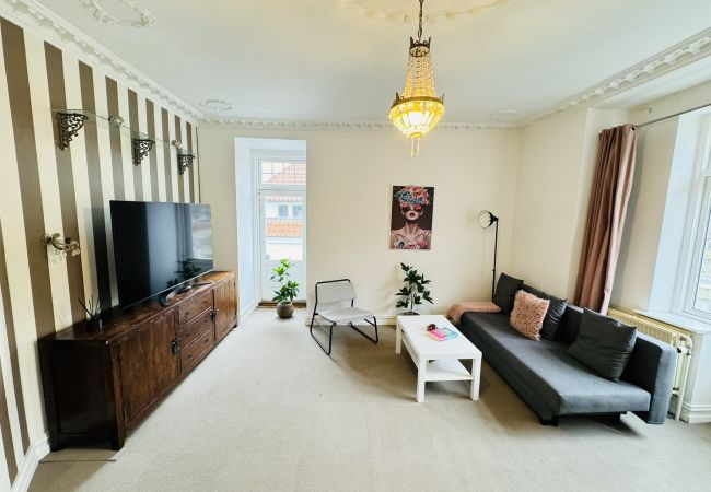 Apartment in Aalborg - aday - Villa Firenze - 2 Bedrooms Spacious Apartment Apartment in Aalborg - aday - Villa Firenze - 2 Bedrooms Spacious Apartment