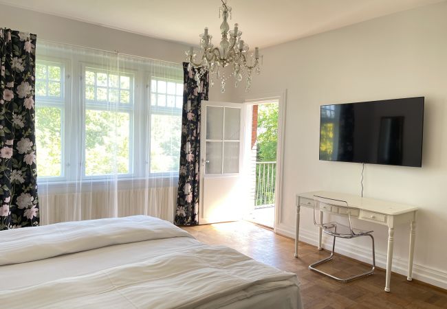 Apartment in Aalborg - aday - Aalborg Mansion - 3 Bedrooms Apartment Apartment in Aalborg - aday - Aalborg Mansion - 3 Bedrooms Apartment