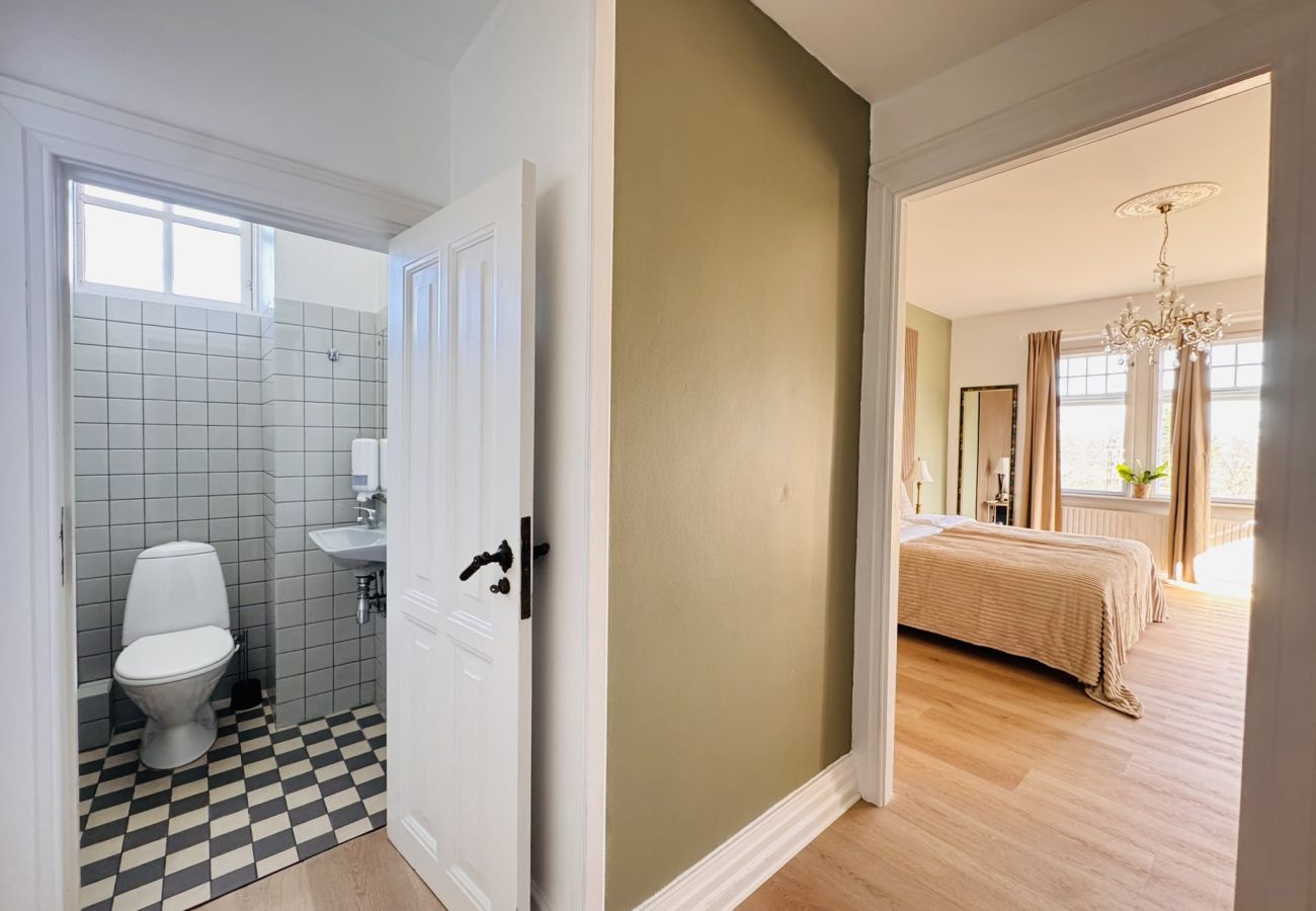 Apartment in Aalborg - aday - Aalborg Mansion - 3 Bedrooms Apartment