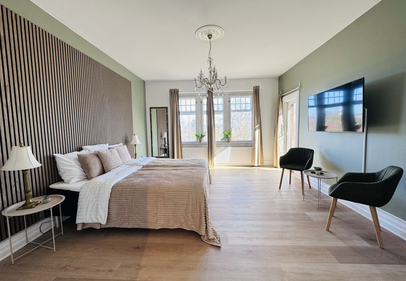 Apartment in Aalborg - aday - Aalborg Mansion - 3 Bedrooms Apartment