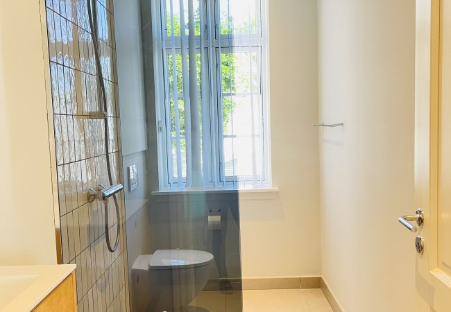 Apartment in Aalborg - aday - 2 bedroom with modern kitchen and free parking Apartment in Aalborg - aday - 2 bedroom with modern kitchen and free parking