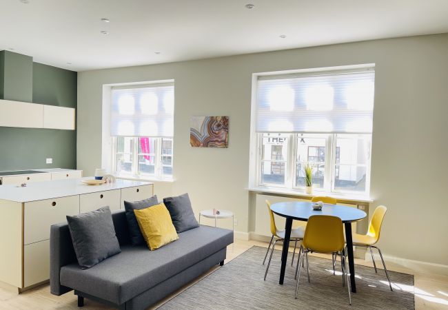Apartment in Aalborg - aday - 2 bedroom with modern kitchen and free parking Apartment in Aalborg - aday - 2 bedroom with modern kitchen and free parking