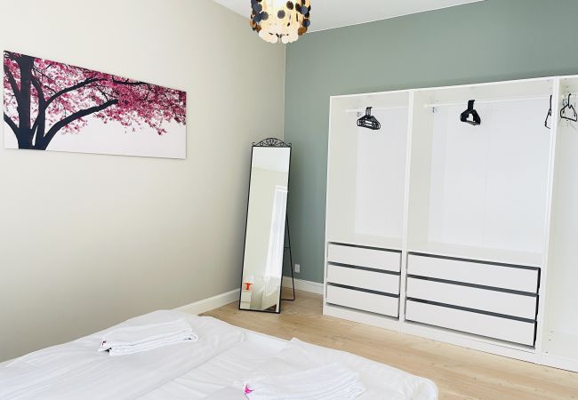 Apartment in Aalborg - aday - 2 bedroom with modern kitchen and free parking Apartment in Aalborg - aday - 2 bedroom with modern kitchen and free parking