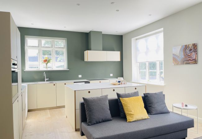 Apartment in Aalborg - aday - 2 bedroom with modern kitchen and free parking Apartment in Aalborg - aday - 2 bedroom with modern kitchen and free parking