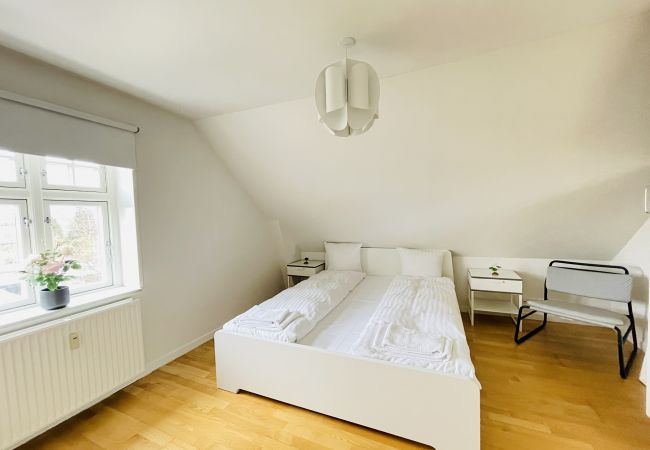 Apartment in Aalborg - aday - City Central Mansion - 4 bedroom apartment Apartment in Aalborg - aday - City Central Mansion - 4 bedroom apartment