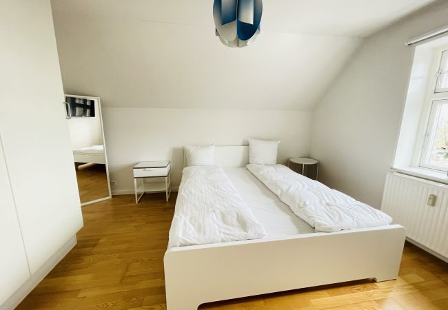 Apartment in Aalborg - aday - City Central Mansion - 4 bedroom apartment Apartment in Aalborg - aday - City Central Mansion - 4 bedroom apartment