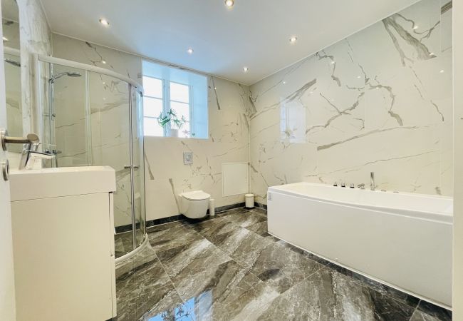 Apartment in Aalborg - aday - Luxurious 3 Bedroom Modern Living Apartment in Aalborg - aday - Luxurious 3 Bedroom Modern Living