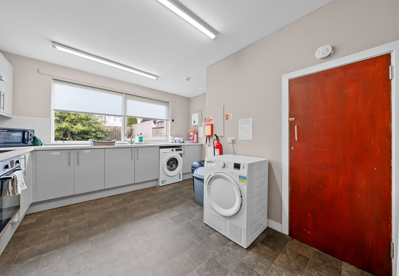 Rent by room in Inverness - mySTAYINN Telford Guest House Room 2