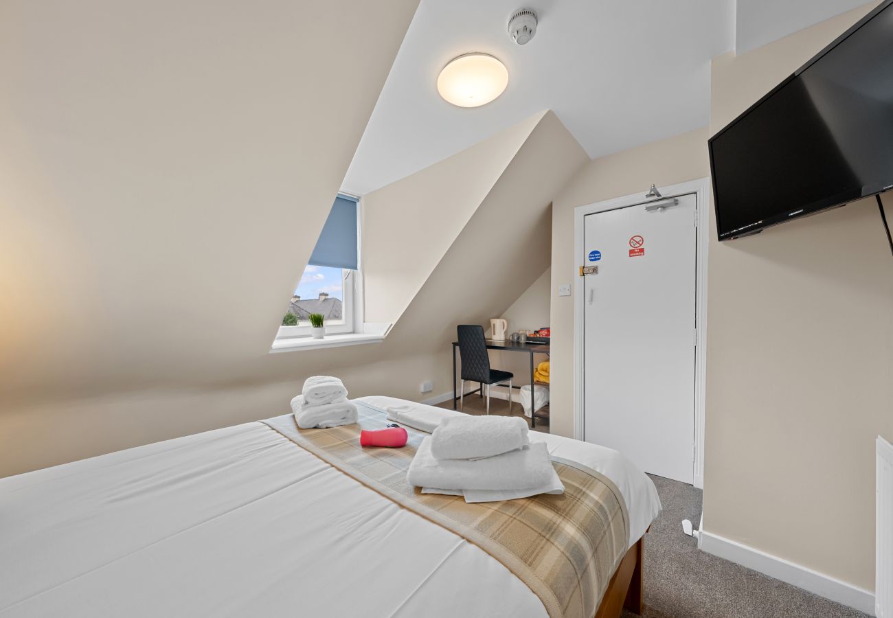 Rent by room in Inverness - mySTAYINN Telford Guest House Room 7
