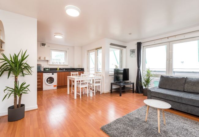  in Edinburgh - Spacious 3 Bedroom Apartment - Free Parking - Edinburgh