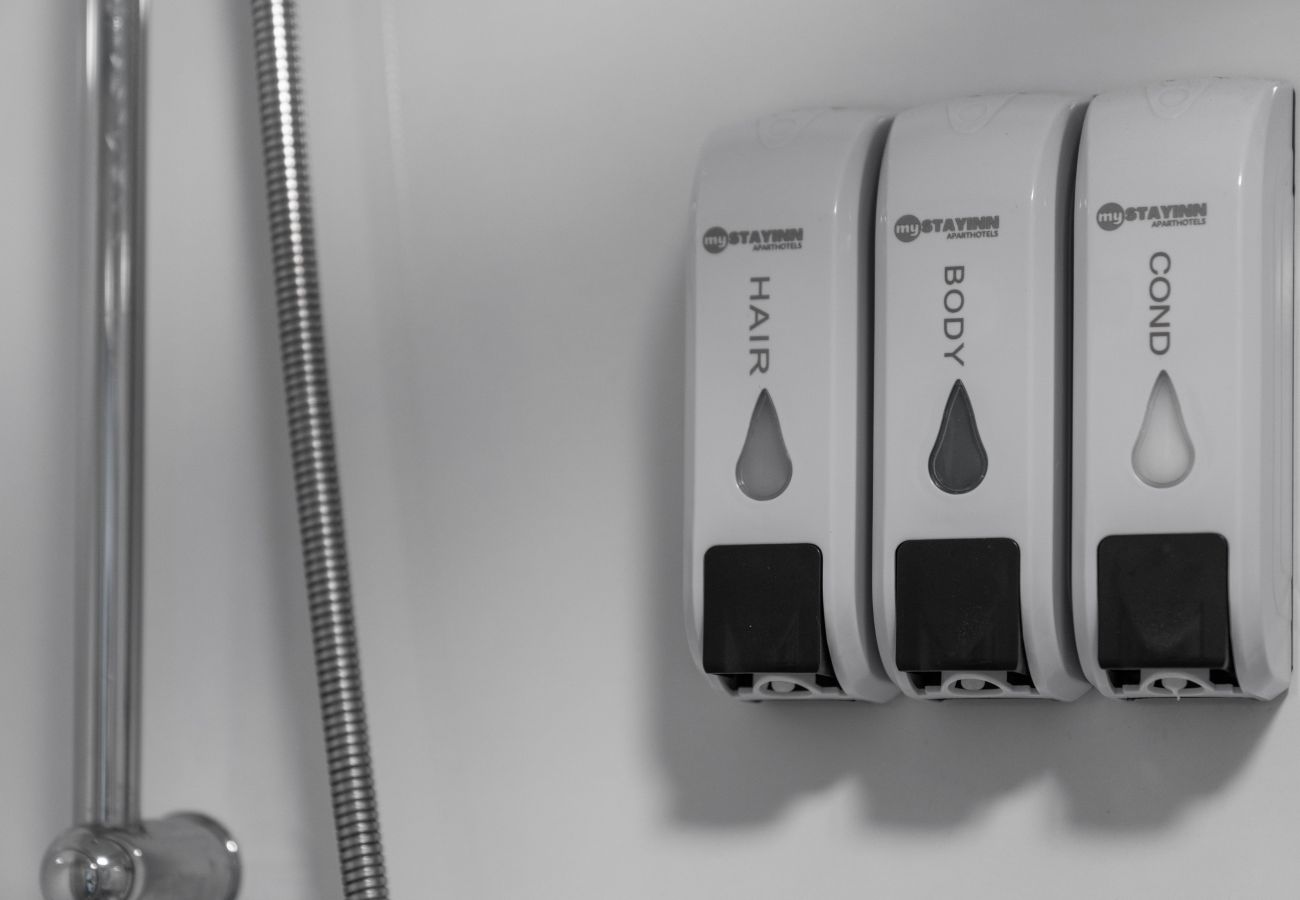 Rent by room in Inverness - mySTAYINN Strathblane Guest House Room 2