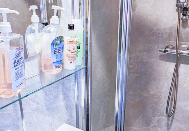 Rent by room in Inverness - mySTAYINN Strathblane Guest House Room 4 Rent by room in Inverness - mySTAYINN Strathblane Guest House Room 4