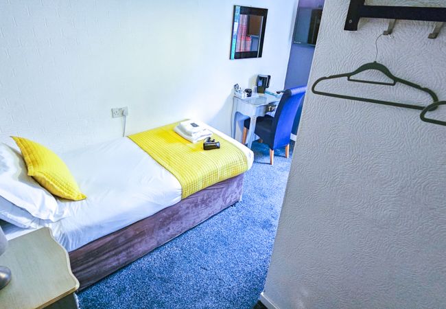 Rent by room in Inverness - mySTAYINN Strathblane Guest House Room 4 Rent by room in Inverness - mySTAYINN Strathblane Guest House Room 4