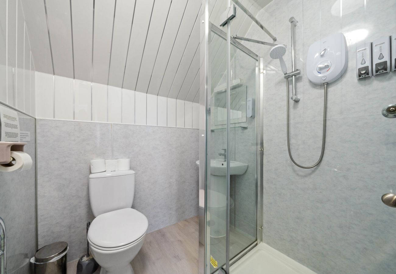 Rent by room in Inverness - mySTAYINN Strathblane Guest House Room 6