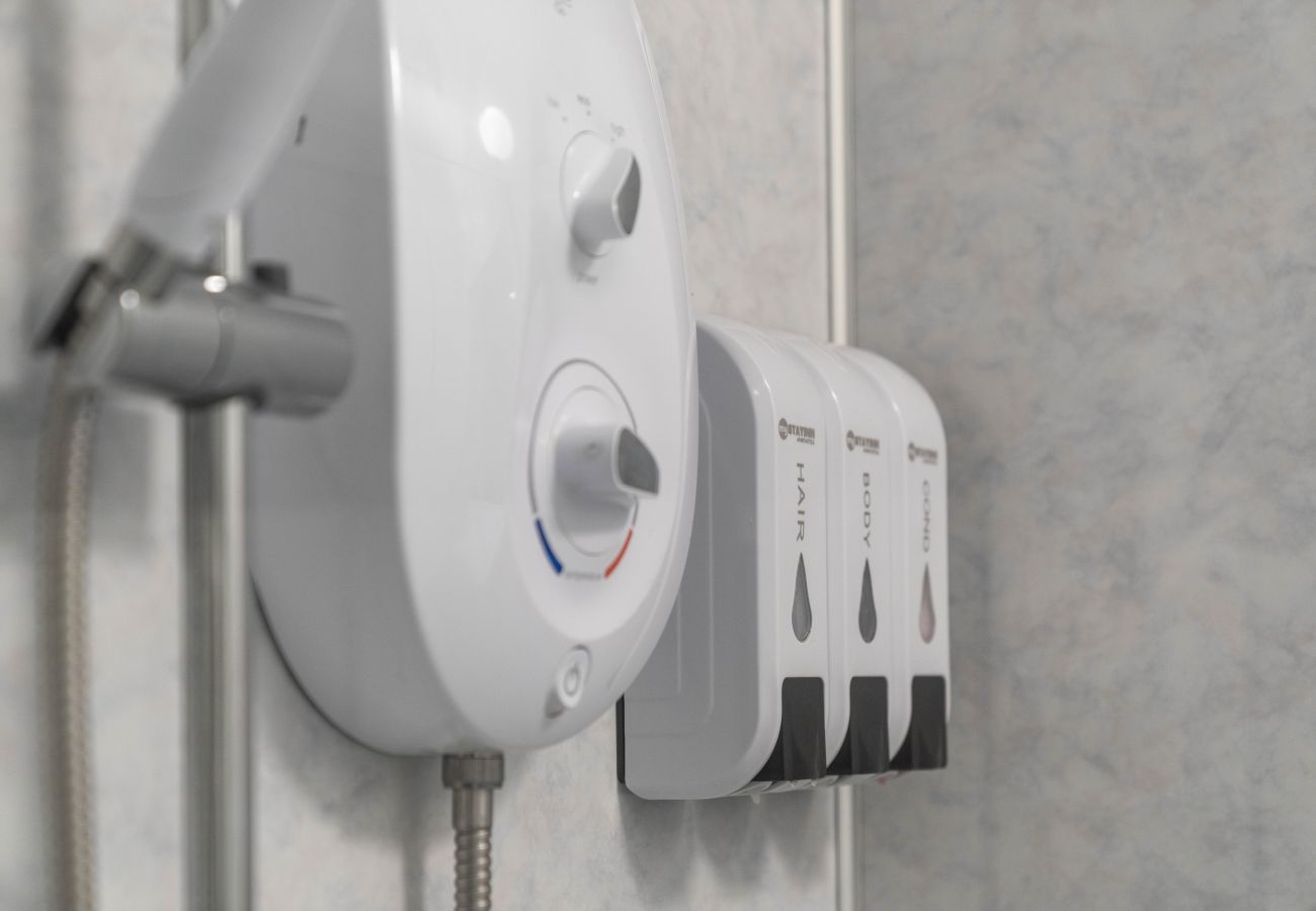 Rent by room in Inverness - mySTAYINN Strathblane Guest House Room 6