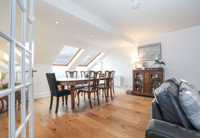 Apartment in Edinburgh - Penthouse Apartment on Royal Mile | Three Bed Apartment in Edinburgh - Penthouse Apartment on Royal Mile | Three Bed