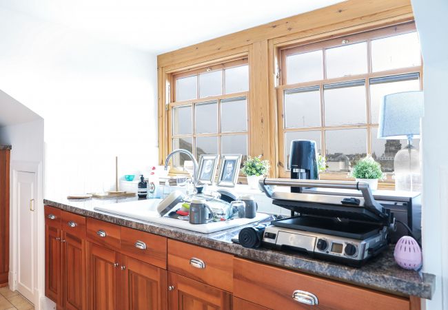 Apartment in Edinburgh - Penthouse Apartment on Royal Mile | Three Bed Apartment in Edinburgh - Penthouse Apartment on Royal Mile | Three Bed