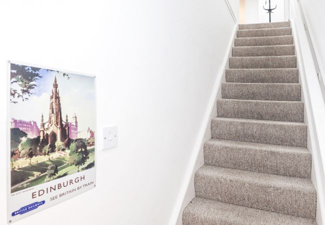 Apartment in Edinburgh - Penthouse Apartment on Royal Mile | Three Bed Apartment in Edinburgh - Penthouse Apartment on Royal Mile | Three Bed