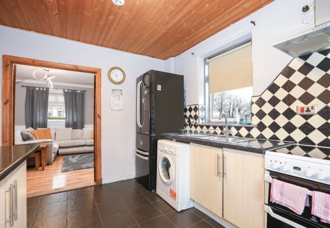 Rent by room in Edinburgh - Spacious Double Room in Elegant Cottage Rent by room in Edinburgh - Spacious Double Room in Elegant Cottage