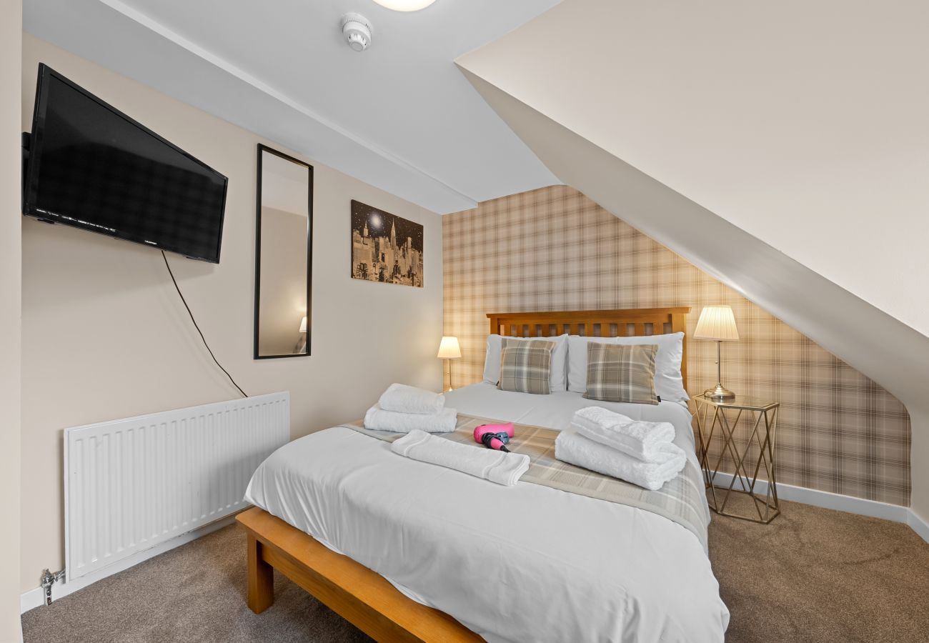 House in Inverness - mySTAYINN Telford 7 Bedroom House