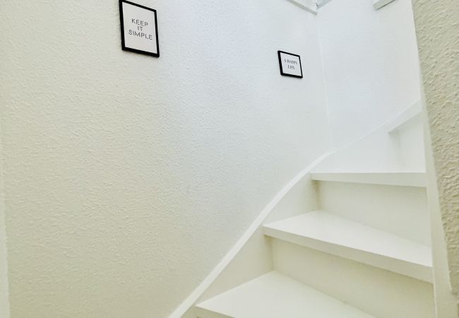 Apartment in Aalborg - aday - Modern 2 Bedroom Charming Central Apartment with Public Parking Apartment in Aalborg - aday - Modern 2 Bedroom Charming Central Apartment with Public Parking