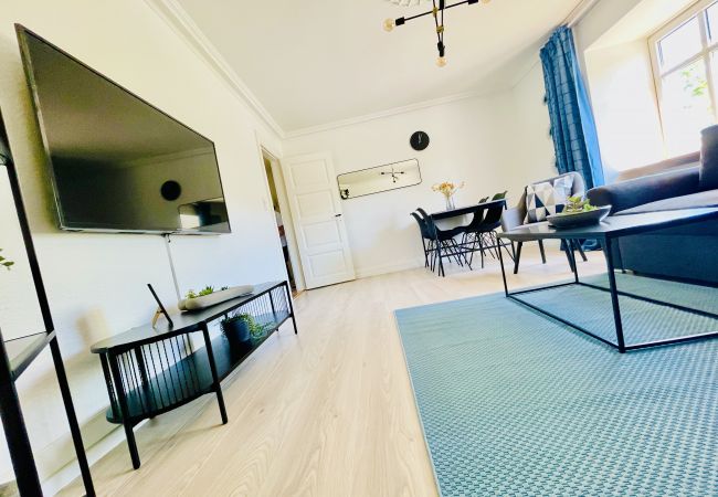Apartment in Aalborg - aday - Modern 2 Bedroom Charming Central Apartment with Public Parking Apartment in Aalborg - aday - Modern 2 Bedroom Charming Central Apartment with Public Parking