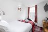 Rent by room in Edinburgh - Smith Place Hotel Room 4