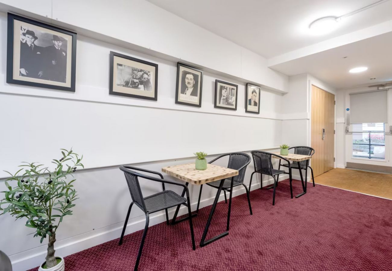 Rent by room in Edinburgh - Smith Place Hotel Room 5 