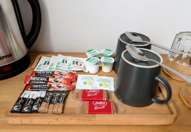 Rent by room in Edinburgh - Smith Place Hotel Room 7 Rent by room in Edinburgh - Smith Place Hotel Room 7