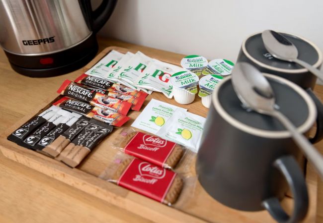 Rent by room in Edinburgh - Smith Place Hotel Room 7 Rent by room in Edinburgh - Smith Place Hotel Room 7