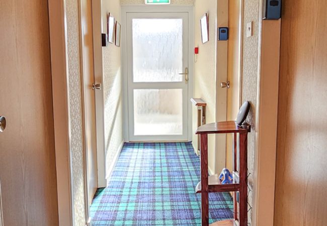 Rent by room in Inverness - mySTAYINN Abermar Guest House | Room 6 Rent by room in Inverness - mySTAYINN Abermar Guest House | Room 6