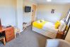 Rent by room in Inverness - mySTAYINN Abermar Guest House | Room 6 Rent by room in Inverness - mySTAYINN Abermar Guest House | Room 6