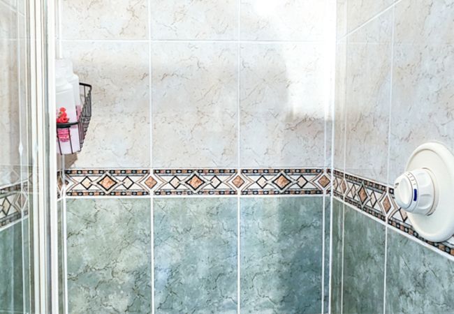 Rent by room in Inverness - mySTAYINN Abermar Guest House | Room 7 Rent by room in Inverness - mySTAYINN Abermar Guest House | Room 7