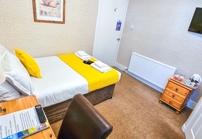 Rent by room in Inverness - mySTAYINN Abermar Guest House  | Room 11 Rent by room in Inverness - mySTAYINN Abermar Guest House  | Room 11