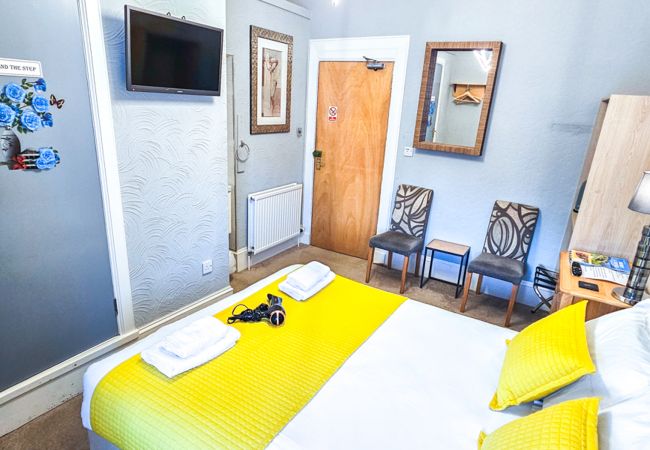 Rent by room in Inverness - mySTAYINN Kinloch Lodge Room 1 Rent by room in Inverness - mySTAYINN Kinloch Lodge Room 1