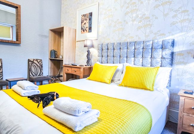 Rent by room in Inverness - mySTAYINN Kinloch Lodge Room 1 Rent by room in Inverness - mySTAYINN Kinloch Lodge Room 1