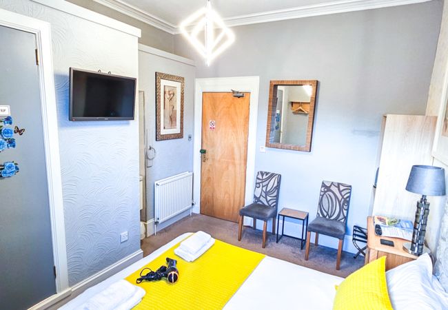 Rent by room in Inverness - mySTAYINN Kinloch Lodge Room 1 Rent by room in Inverness - mySTAYINN Kinloch Lodge Room 1