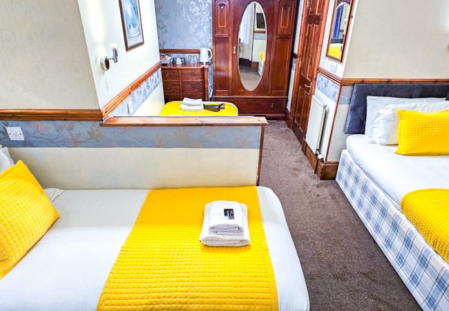 Rent by room in Inverness - mySTAYINN Melrose Villa Room 2 Rent by room in Inverness - mySTAYINN Melrose Villa Room 2