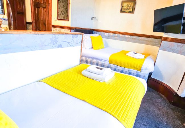 Rent by room in Inverness - mySTAYINN Melrose Villa Room 2 Rent by room in Inverness - mySTAYINN Melrose Villa Room 2