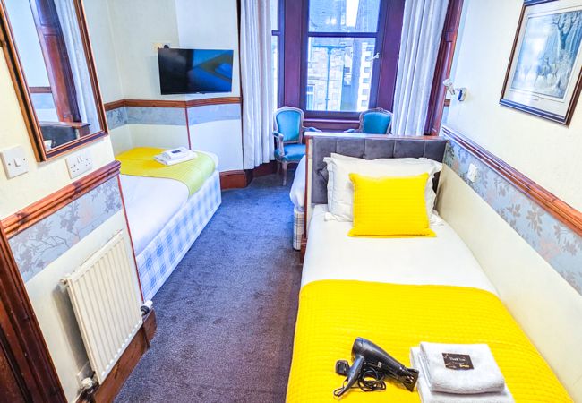 Rent by room in Inverness - mySTAYINN Melrose Villa Room 2 Rent by room in Inverness - mySTAYINN Melrose Villa Room 2