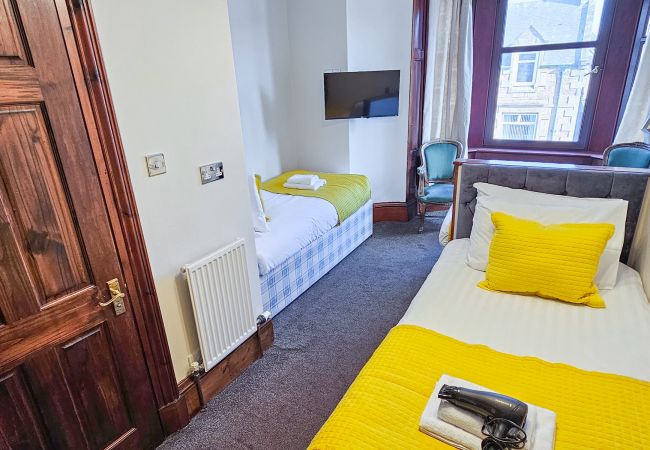 Rent by room in Inverness - mySTAYINN Melrose Villa Room 2 Rent by room in Inverness - mySTAYINN Melrose Villa Room 2