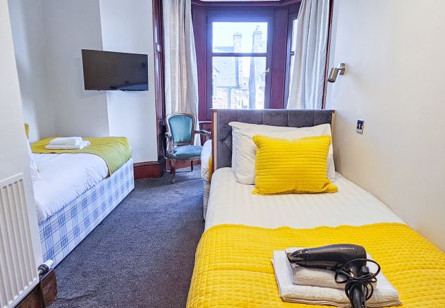 Rent by room in Inverness - mySTAYINN Melrose Villa Room 2 Rent by room in Inverness - mySTAYINN Melrose Villa Room 2