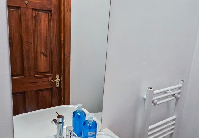 Rent by room in Inverness - mySTAYINN Melrose Villa Room 2 Rent by room in Inverness - mySTAYINN Melrose Villa Room 2