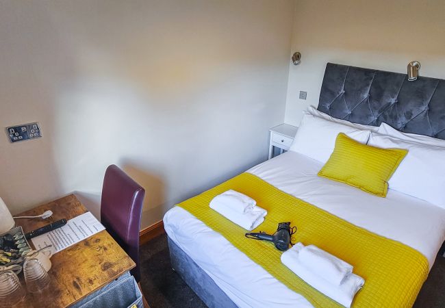 Rent by room in Inverness - mySTAYINN Melrose Villa Room 9 Rent by room in Inverness - mySTAYINN Melrose Villa Room 9