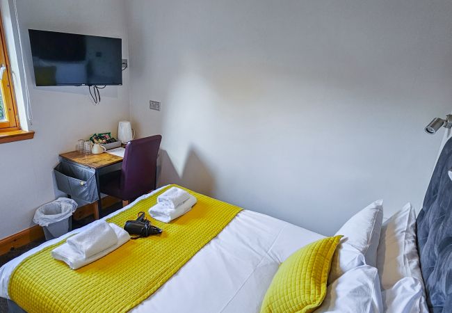 Rent by room in Inverness - mySTAYINN Melrose Villa Room 9 Rent by room in Inverness - mySTAYINN Melrose Villa Room 9