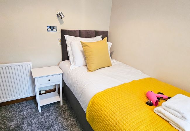 Rent by room in Inverness - mySTAYINN Melrose Villa Room 11 Rent by room in Inverness - mySTAYINN Melrose Villa Room 11